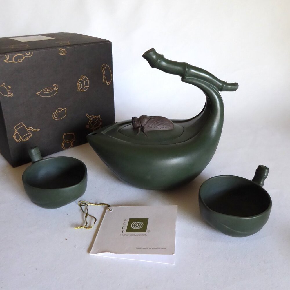 VINTAGE NEW TRADITIONAL CHINESE YIXING CICADA LEAF HANDMADE CLAY TEAPOT CUP SET